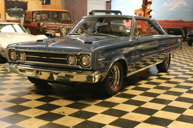 Plymouth GTX 1967 image number 2