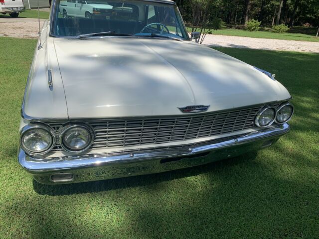 Ford Galaxie 500 1962 image number 26