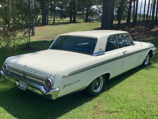 Ford Galaxie 500 1962 image number 5