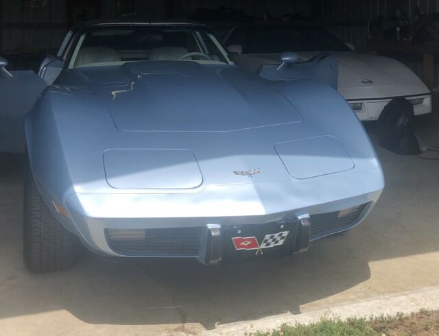 Chevrolet Corvette C3 1977 image number 3