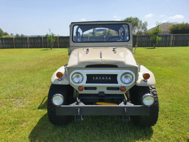 Toyota Land Cruiser 1968 image number 2