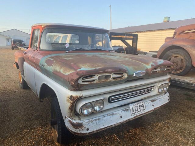 Chevrolet Apache 4x4 1961 image number 0