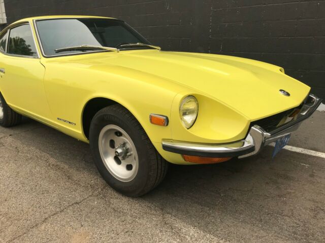 Datsun Z-Series 1971 image number 2