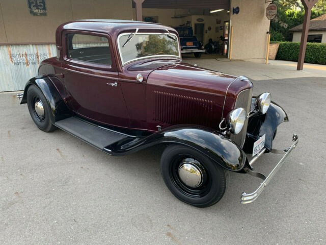 Ford All Steel Deluxe 1932 image number 1