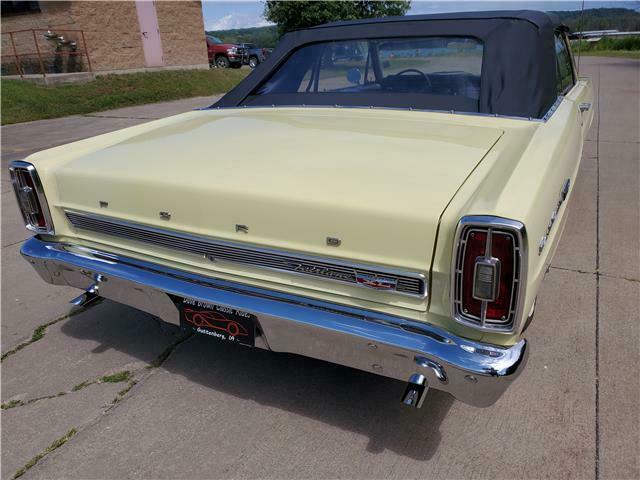 Ford Fairlane 1966 image number 31