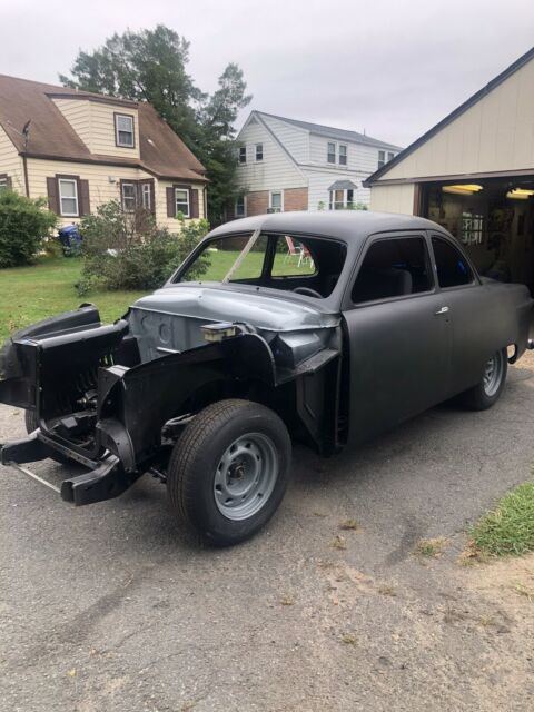 Ford Coupe 1949 image number 3