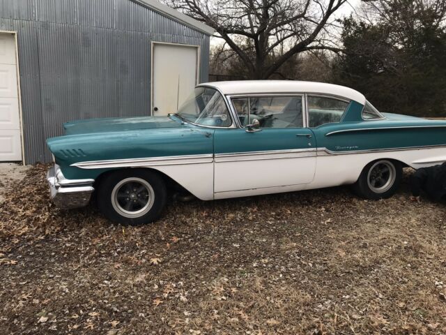 Chevrolet Biscayne 1958 image number 0