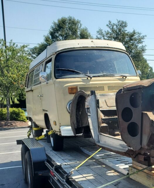 Volkswagen Vanagon 1978 image number 2