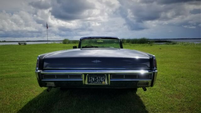 Lincoln Continental 1966 image number 30