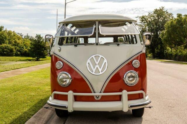 Volkswagen 23 Window Deluxe Bus 1963 image number 4