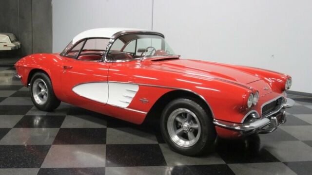 Chevrolet Corvette 1961 image number 16