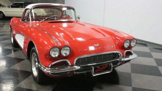 Chevrolet Corvette 1961 image number 18