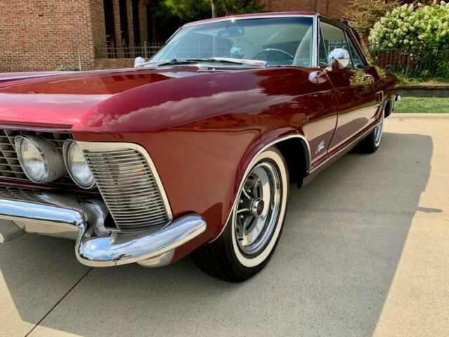 Buick Riviera 1963 image number 13