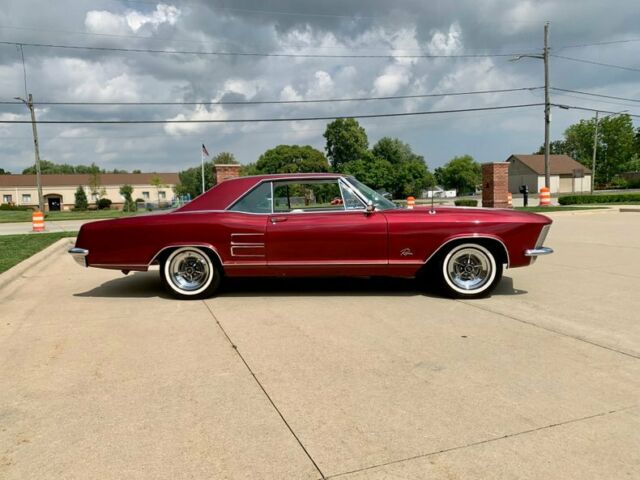 Buick Riviera 1963 image number 30