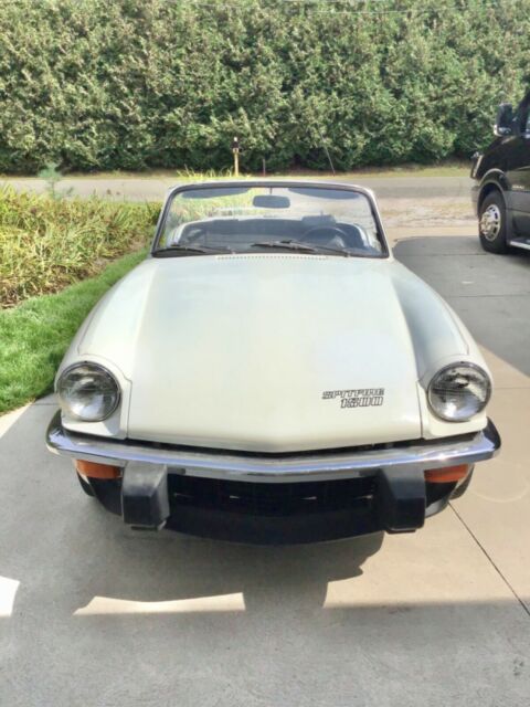 Triumph Spitfire 1977 image number 25