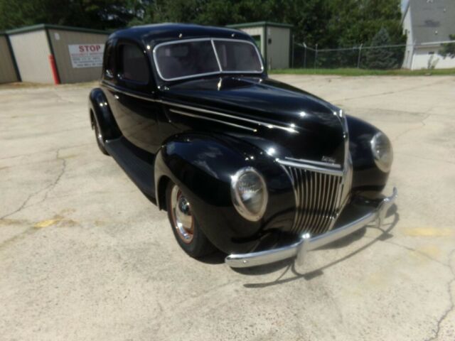 Ford Deluxe Coupe 1939 image number 29