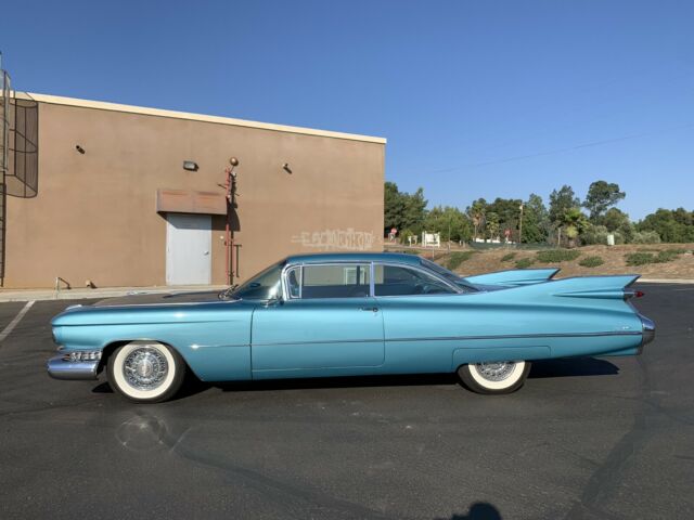 Cadillac coupe deville 1959 image number 0