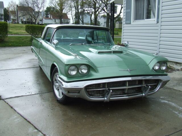 Ford Thunderbird 1960 image number 14