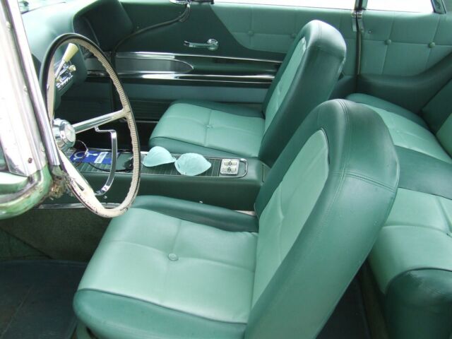 Ford Thunderbird 1960 image number 40