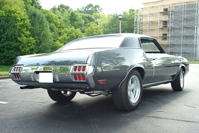 Oldsmobile Cutlass 1972 image number 9