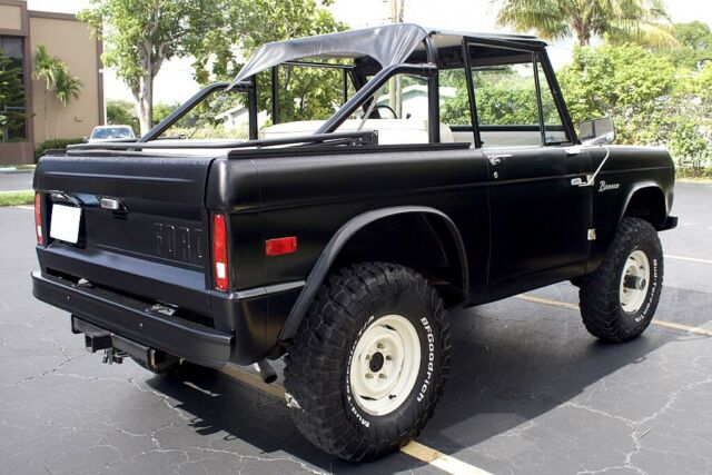 Ford Bronco 1972 image number 8