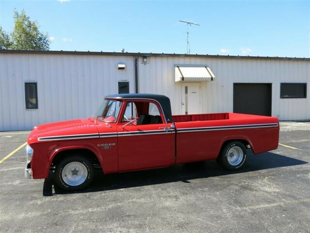 Dodge D100 Pickup, 440ci, 1966 image number 3