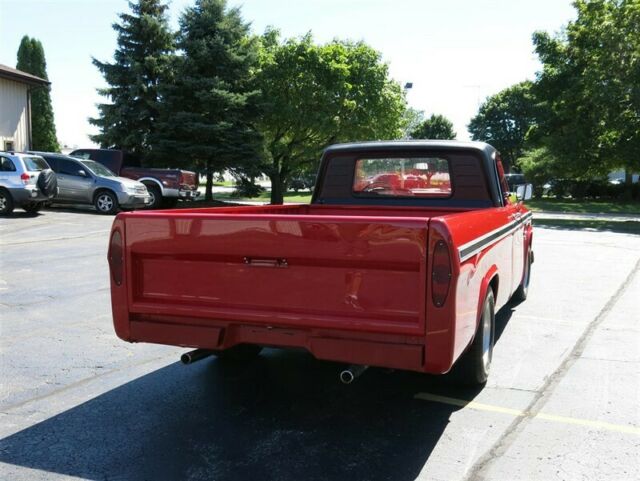 Dodge D100 Pickup, 440ci, 1966 image number 34