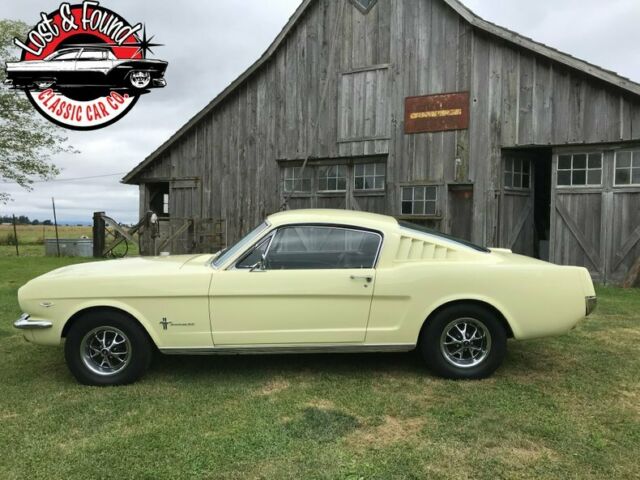 Ford Mustang Fastback 2+2 1966 image number 1