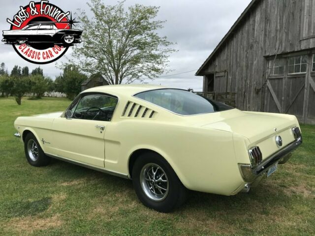 Ford Mustang Fastback 2+2 1966 image number 15