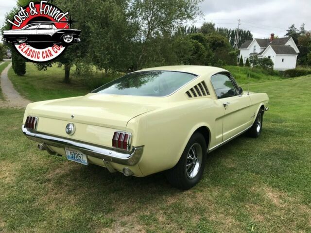 Ford Mustang Fastback 2+2 1966 image number 18