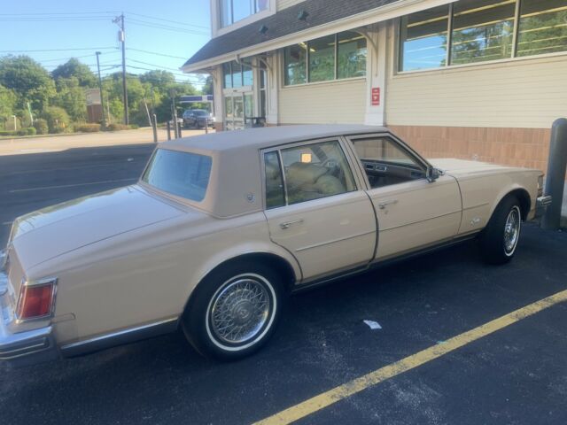 Cadillac Seville 1978 image number 0