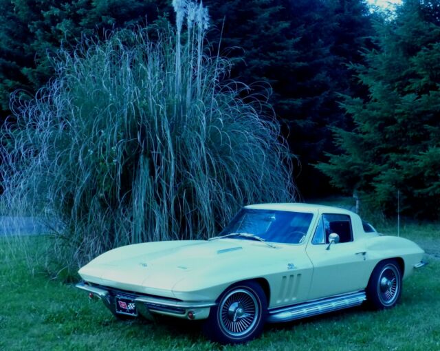 Chevrolet Corvette 1966 image number 0