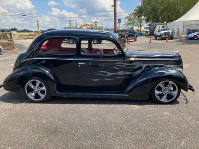 Ford 2 Door Sedan ALL STEEL 1938 image number 17