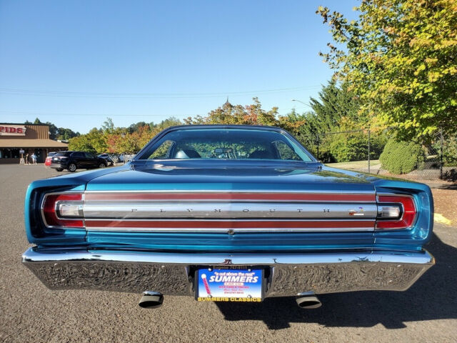 Plymouth Road Runner 1968 image number 10