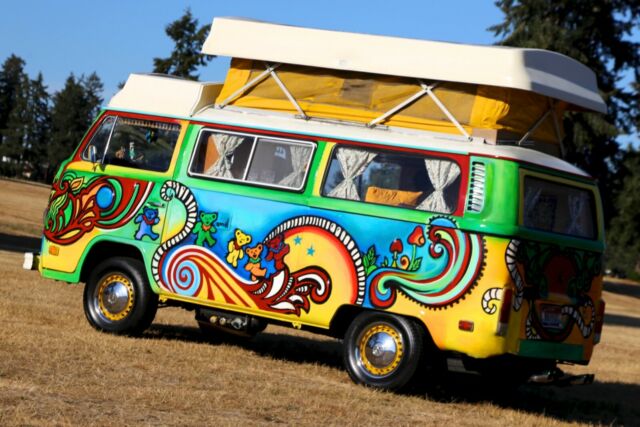 Volkswagen Bus/Vanagon 1976 image number 10