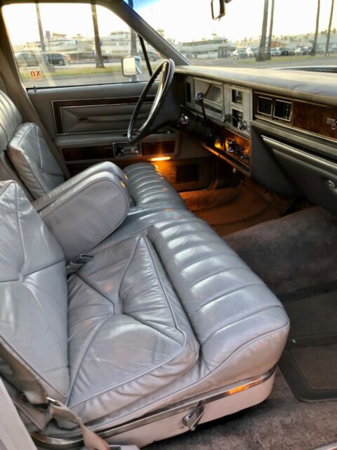 Lincoln Town Car 1978 image number 14