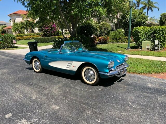 Chevrolet Corvette 1959 image number 17