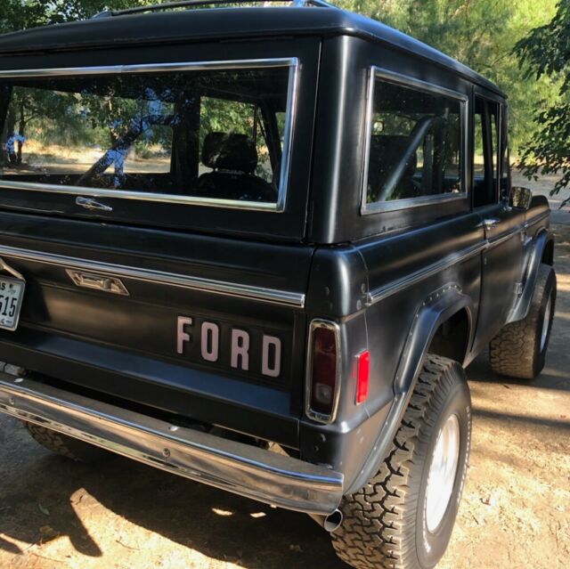 Ford Bronco 1977 image number 9