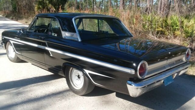 Ford Fairlane 1964 image number 1