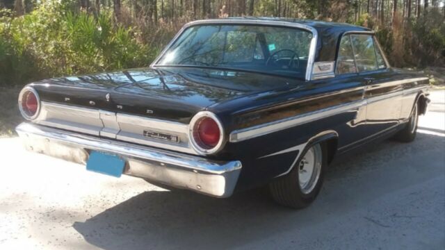 Ford Fairlane 1964 image number 11