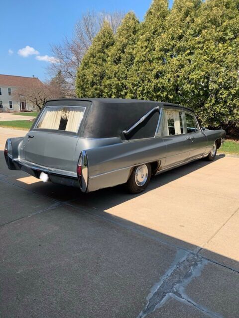 Cadillac Hearse 1967 image number 2