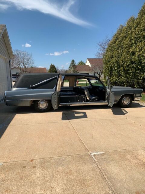 Cadillac Hearse 1967 image number 23