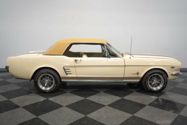 Ford Mustang 1966 image number 39