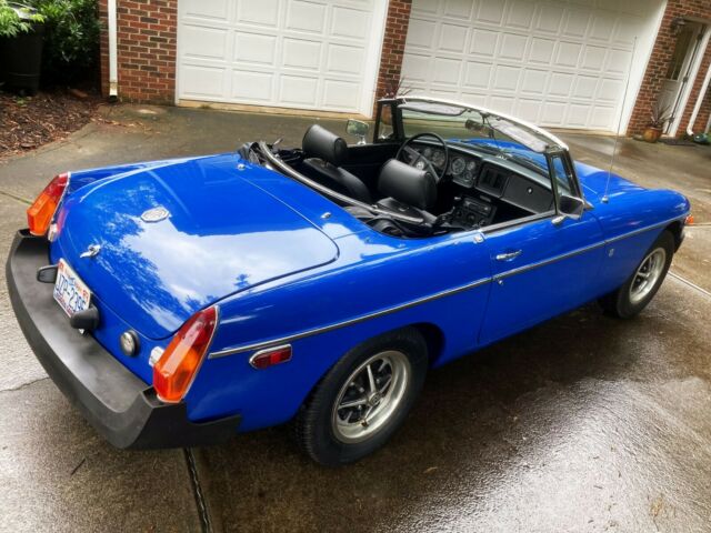 MG MGB 1978 image number 16