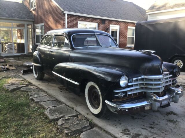 Cadillac Series 62 1946 image number 1