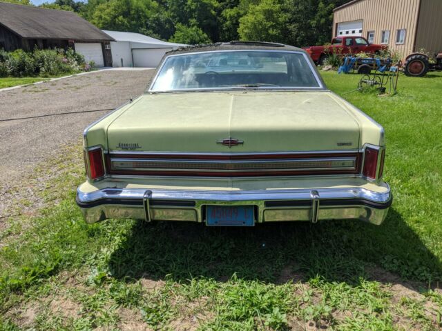 Lincoln Continental 1975 image number 8