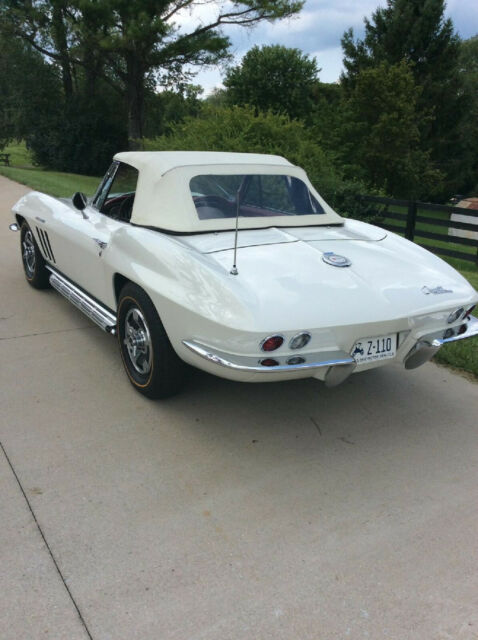 Chevrolet Corvette 1965 image number 3