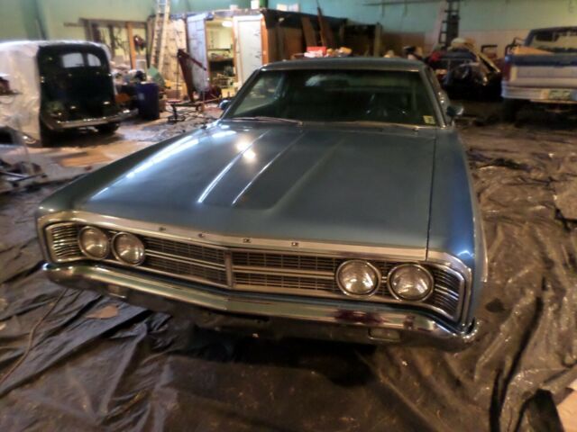 Ford Galaxie 1970 image number 0