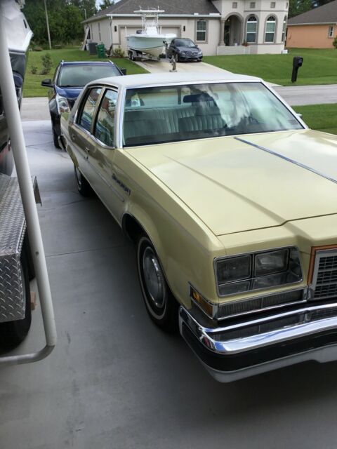 Buick Electra 225 1977 image number 12