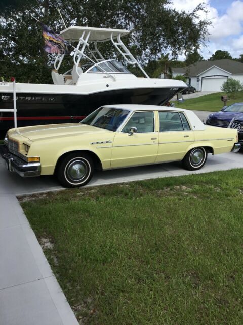 Buick Electra 225 1977 image number 9